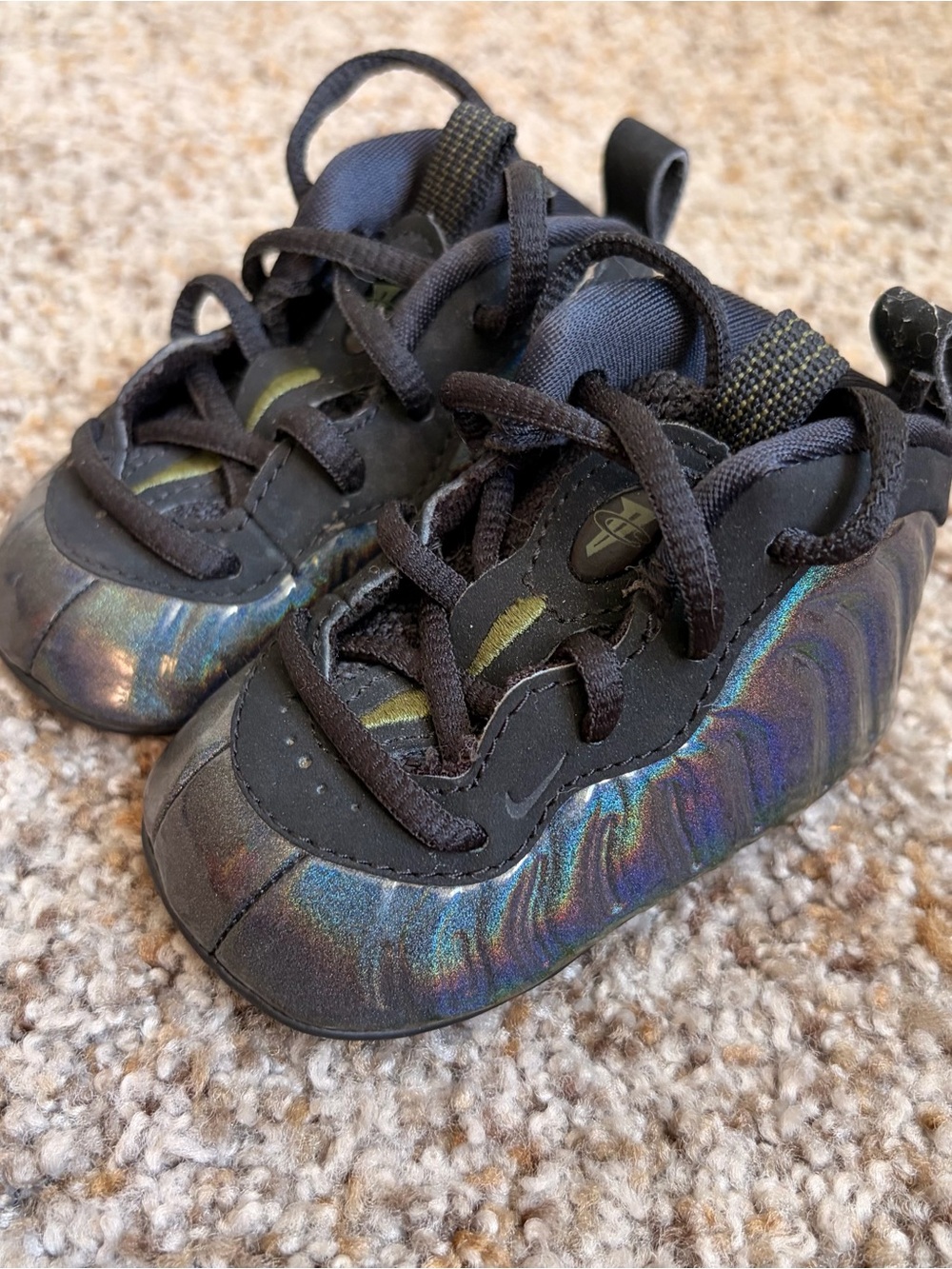 Nike Kids Iridescent Black Foam Crib Sneakers